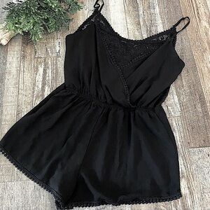 AMBIANCE Black Crochet Top Deep V 100% Rayon Romper Size Large